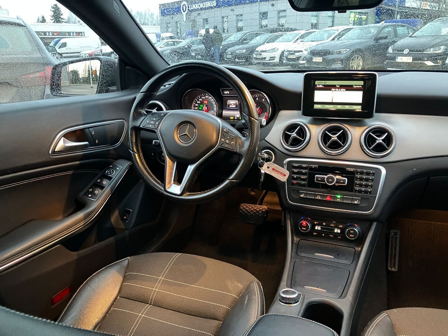 MERCEDES-BENZ CLA 2014