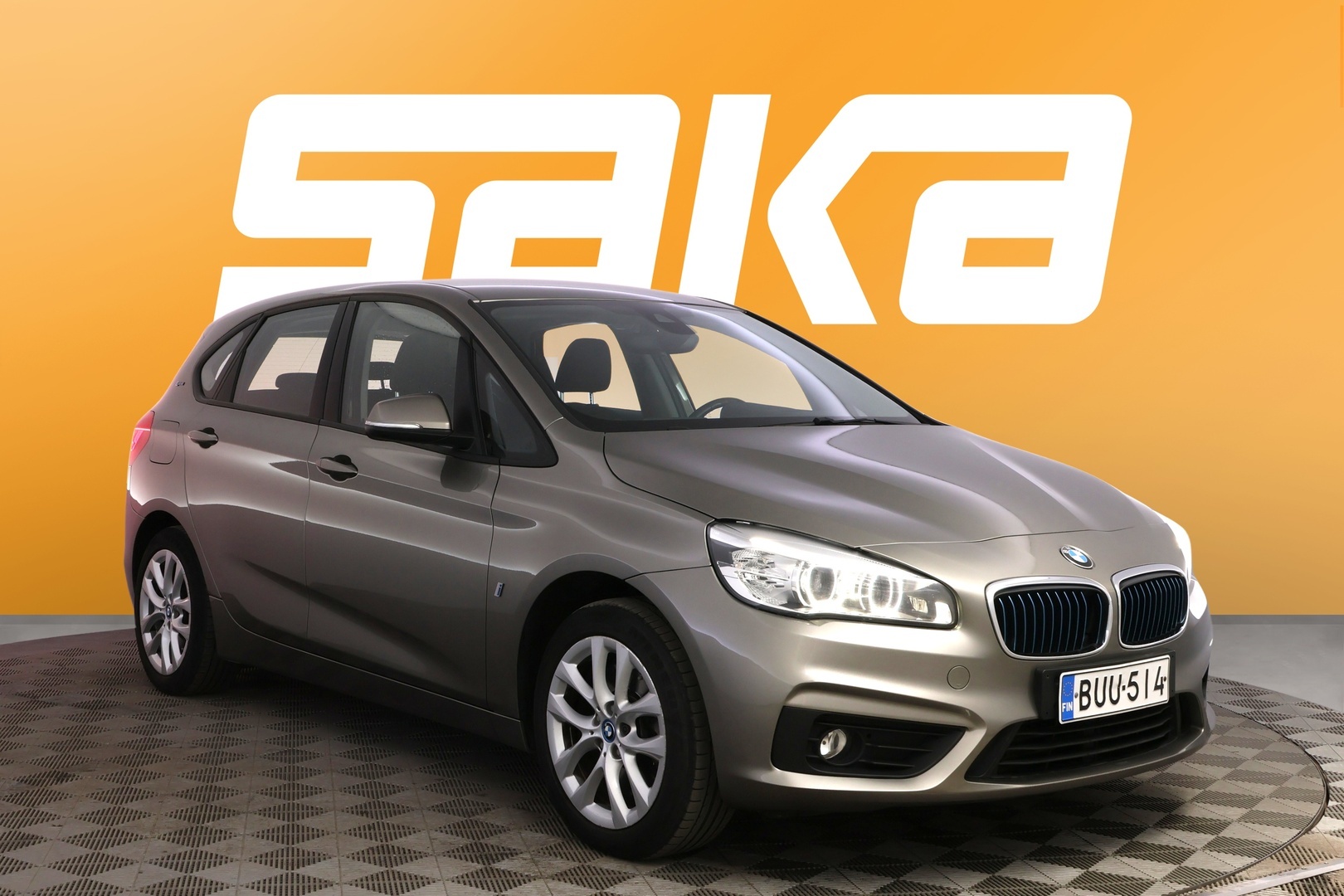 BMW 225 2018