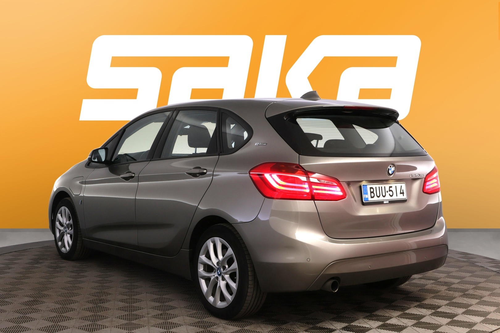 BMW 225 2018