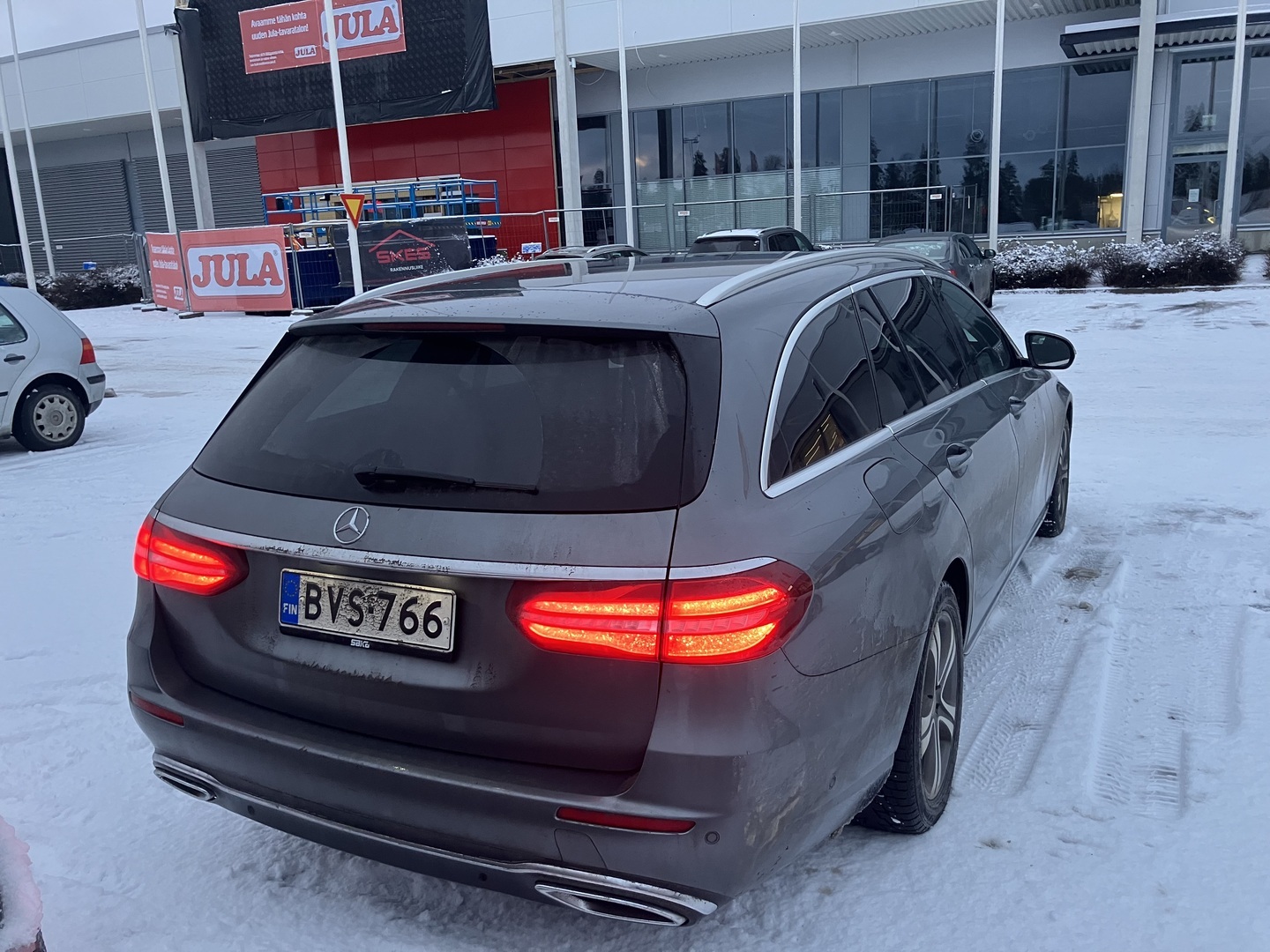 MERCEDES-BENZ E 2017