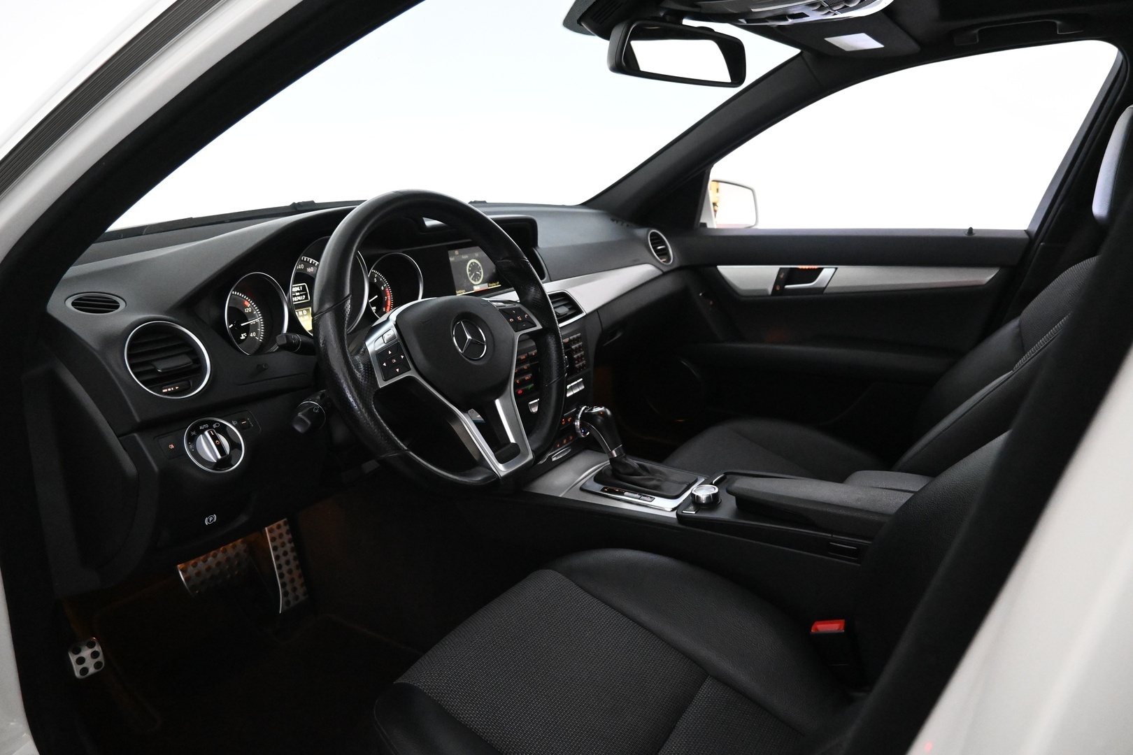 MERCEDES-BENZ C 2012