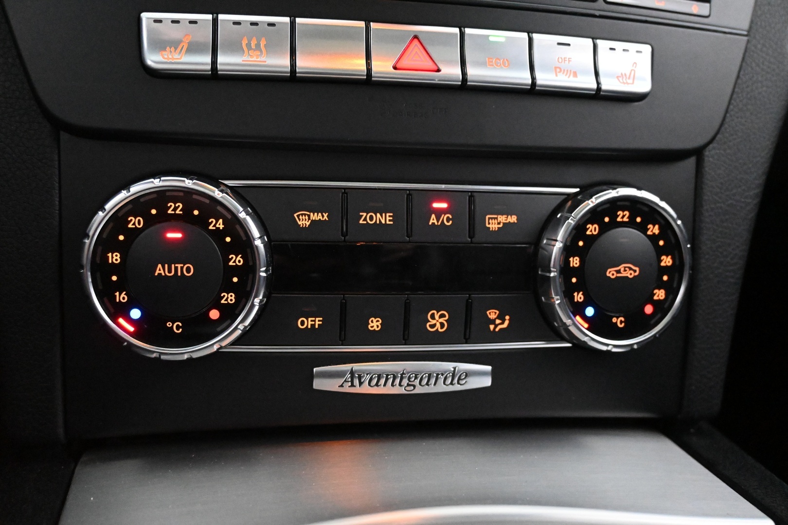 MERCEDES-BENZ C 2012