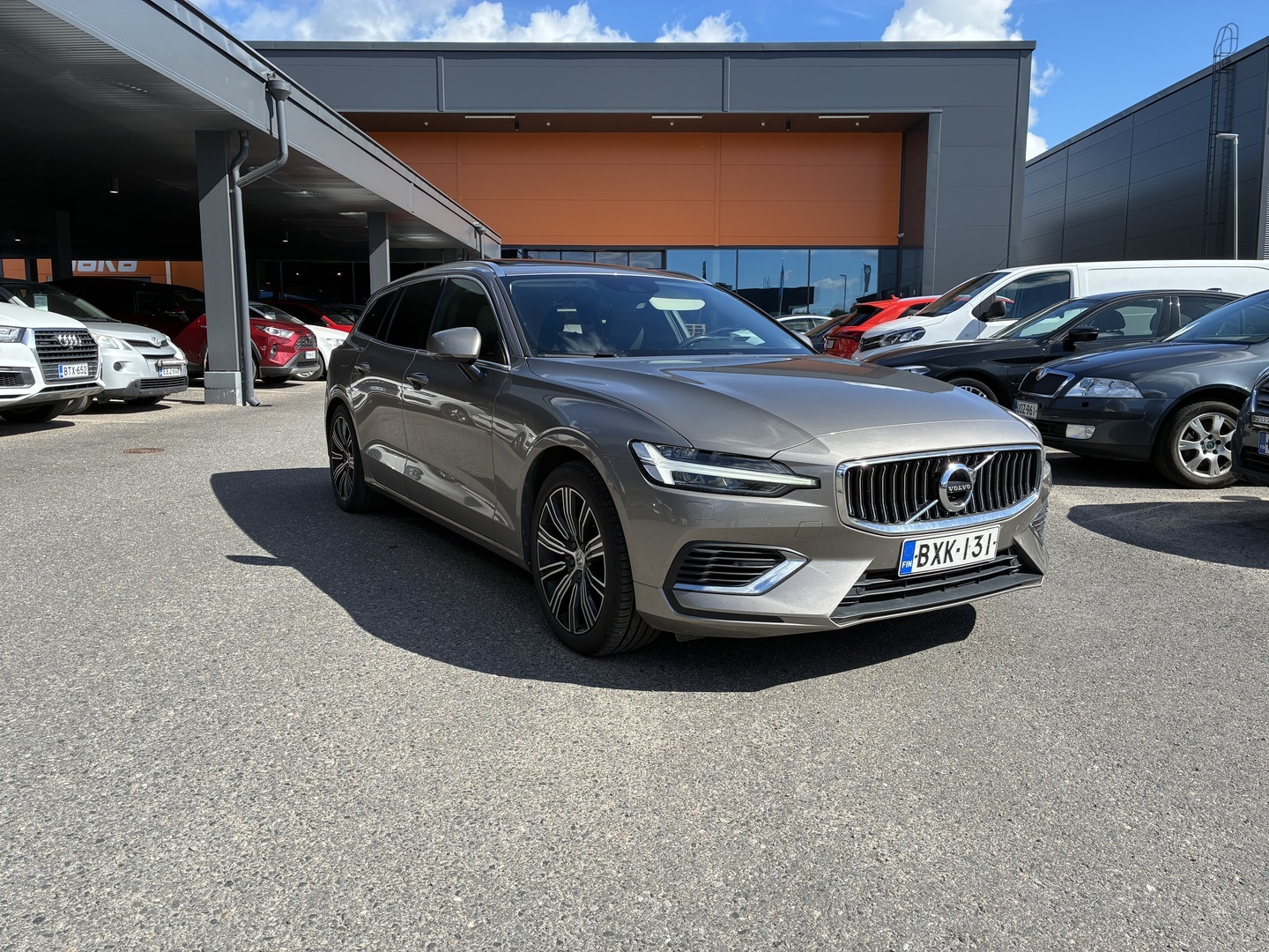 VOLVO V60 2019