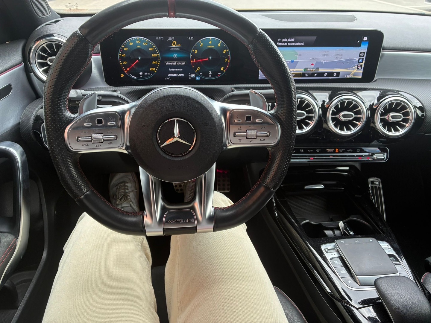 MERCEDES-BENZ A 35 AMG 2019