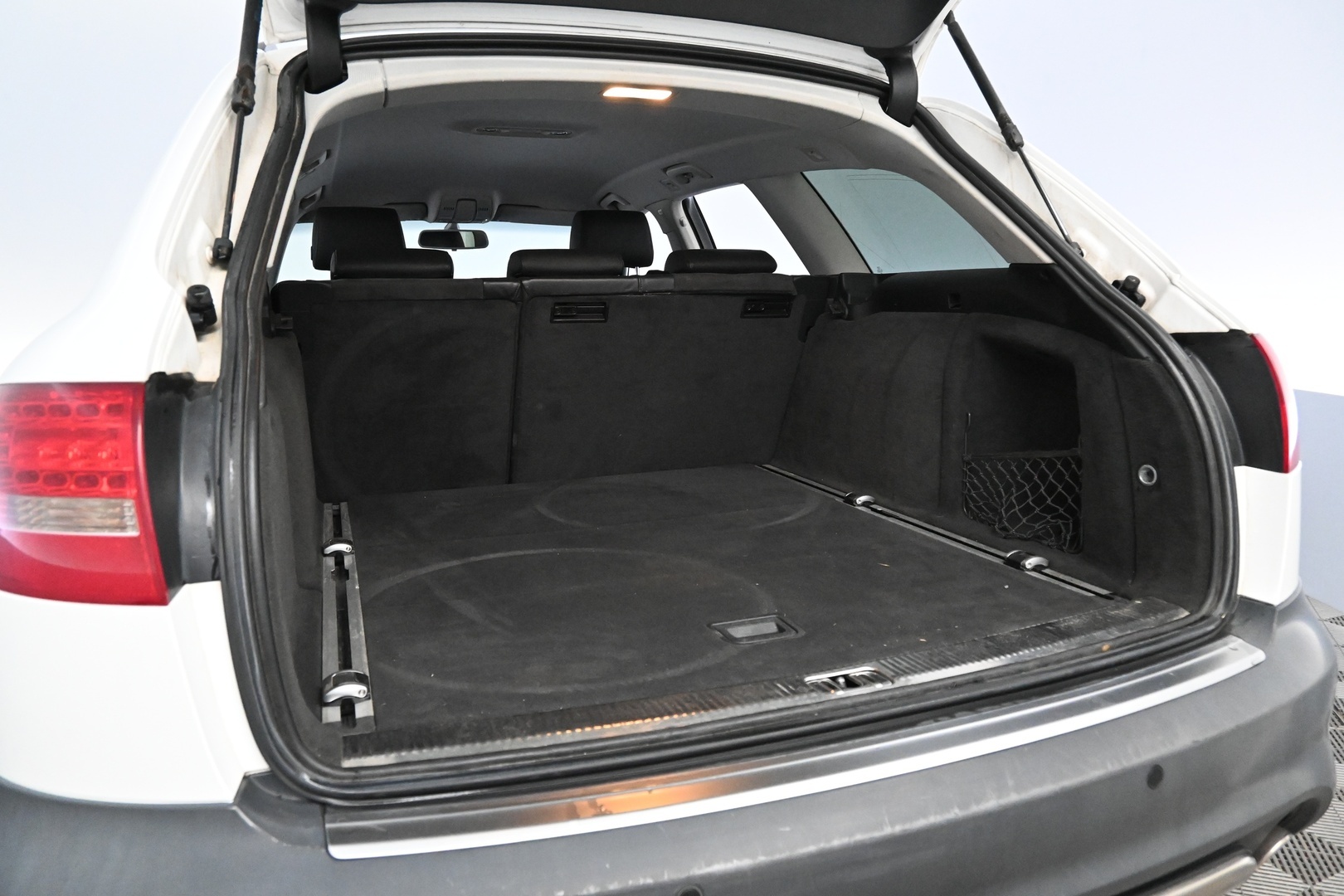 AUDI A6 allroad quattro 2010