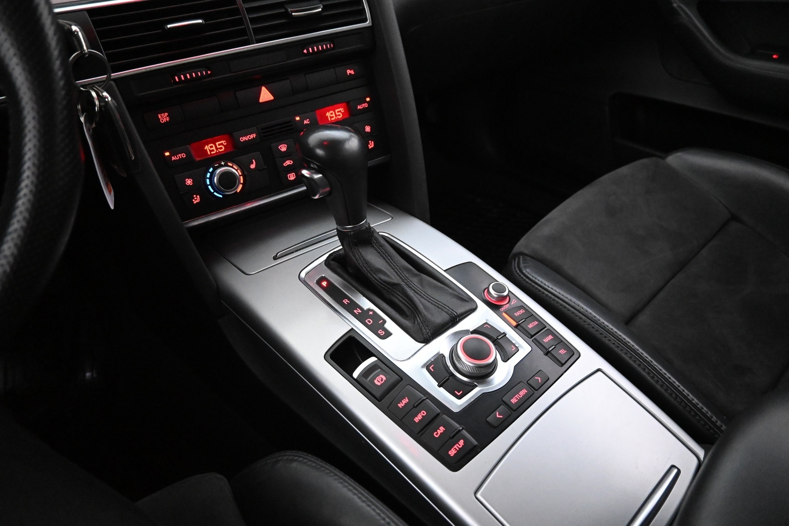 AUDI A6 allroad quattro 2010