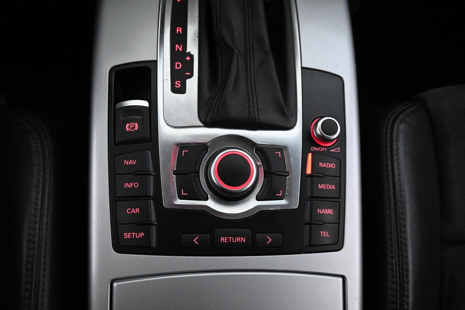 AUDI A6 allroad quattro 2010