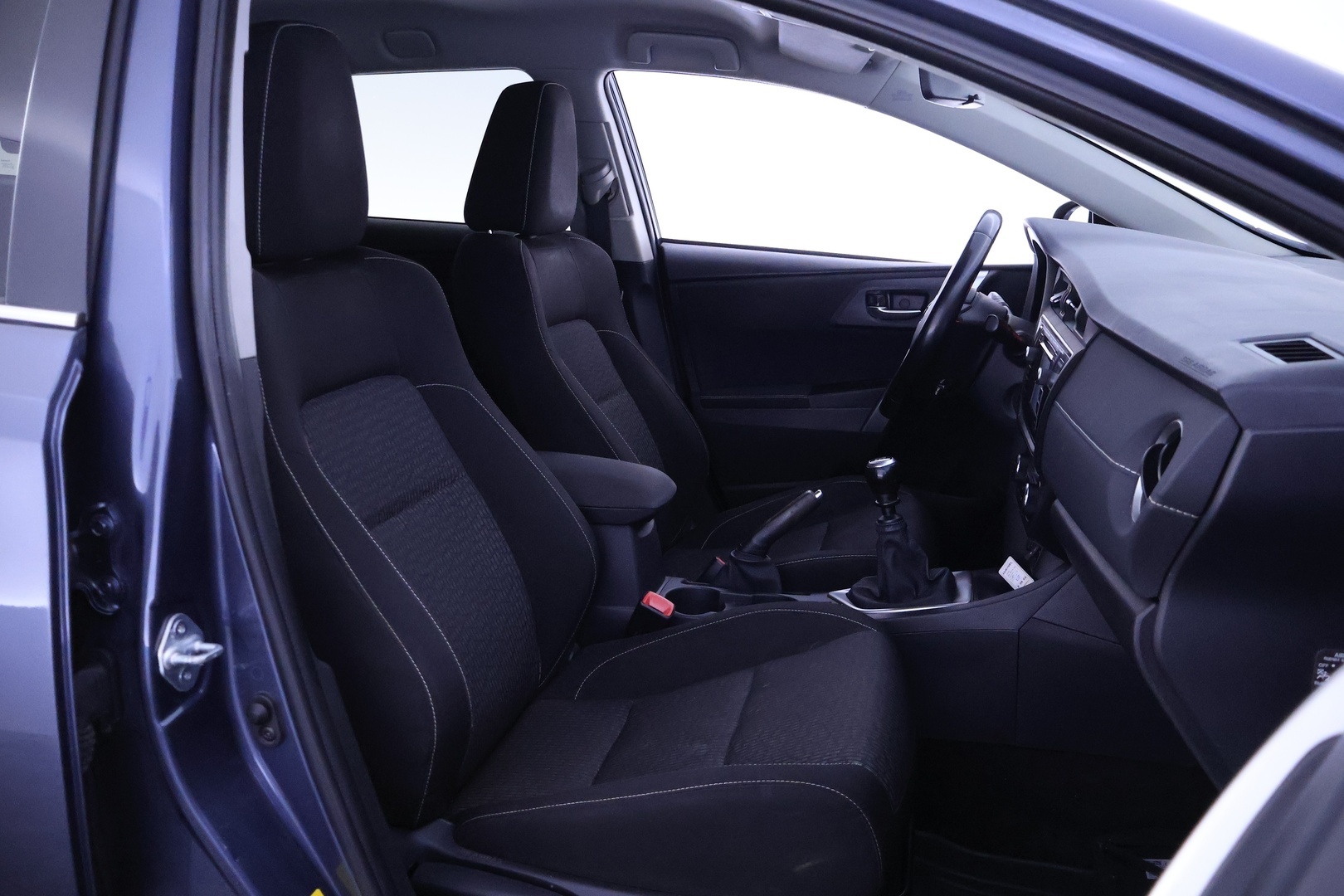 TOYOTA Auris 2014