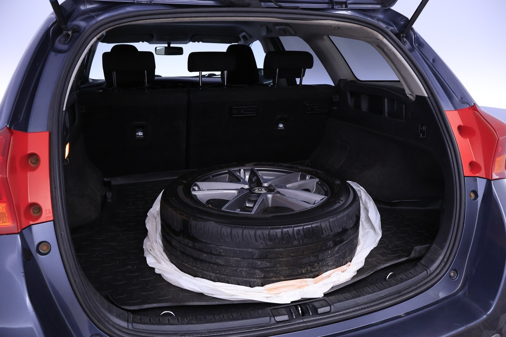 TOYOTA Auris 2014