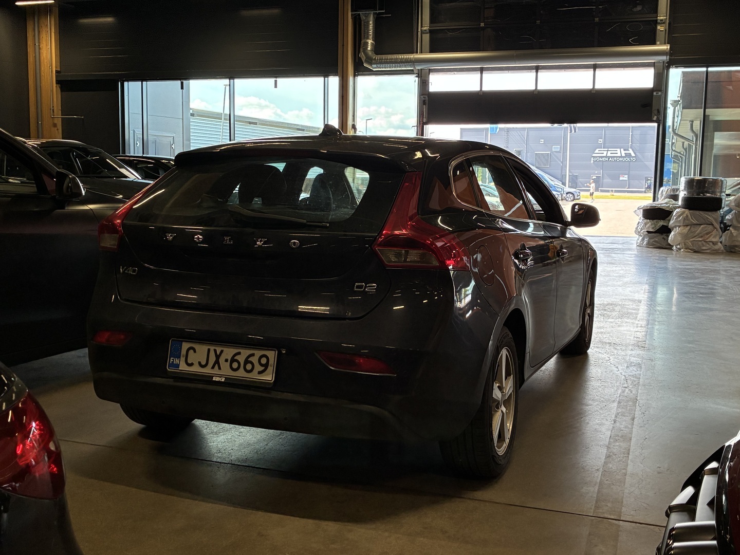 VOLVO V40 2015