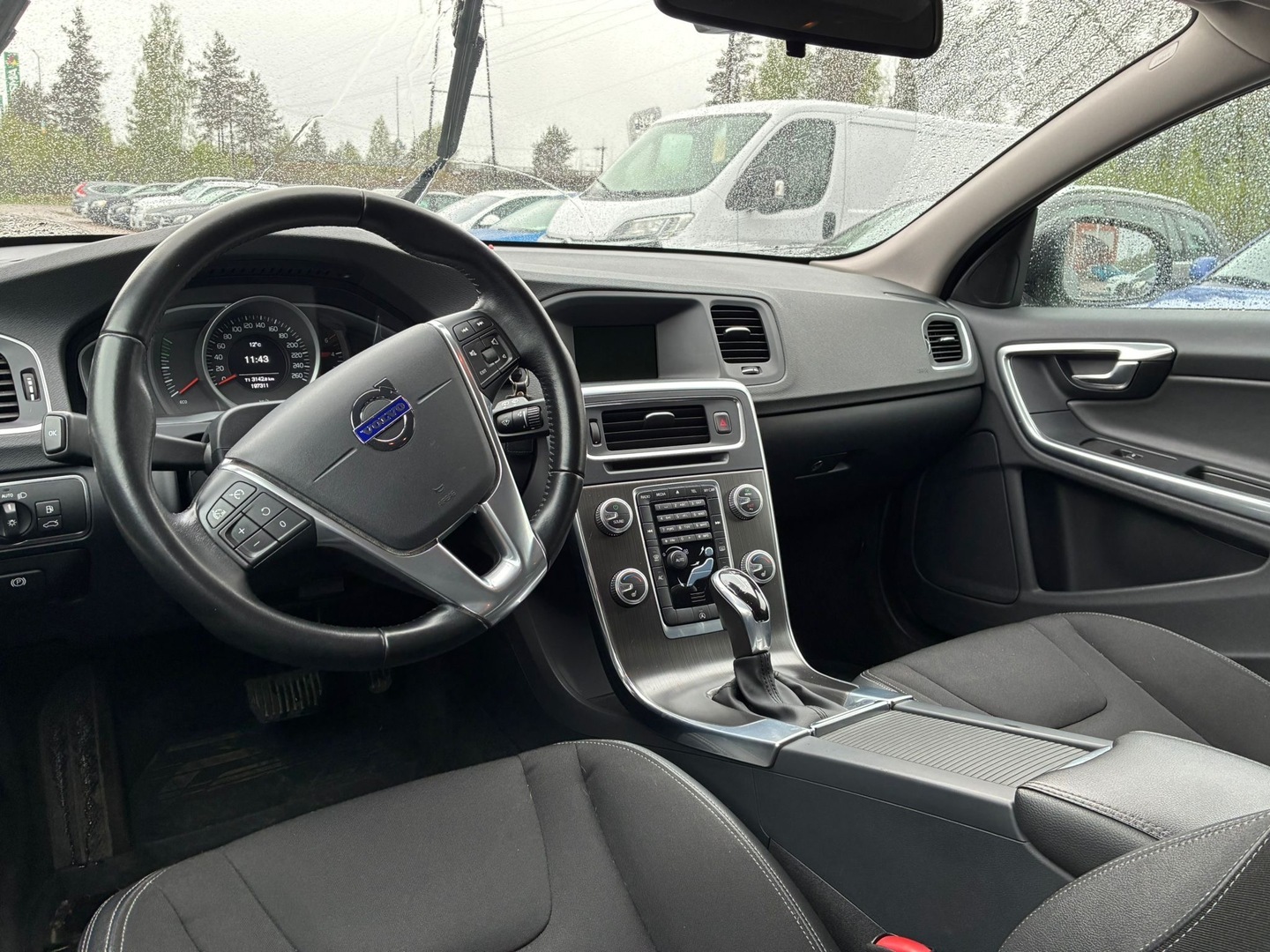 VOLVO V60 Cross Country 2016