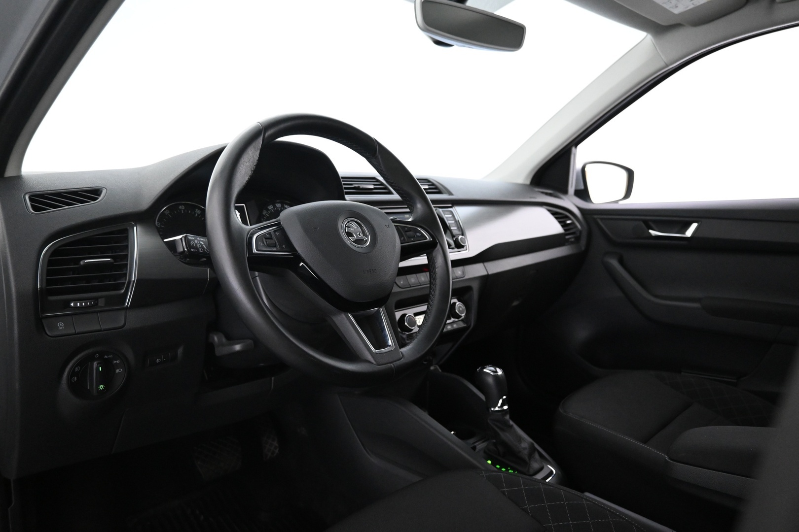SKODA Fabia 2016