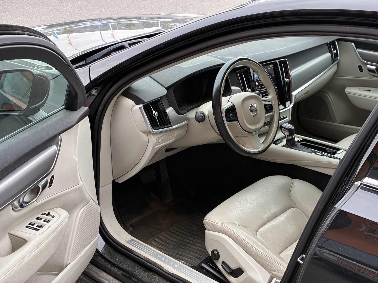 VOLVO V90 2016