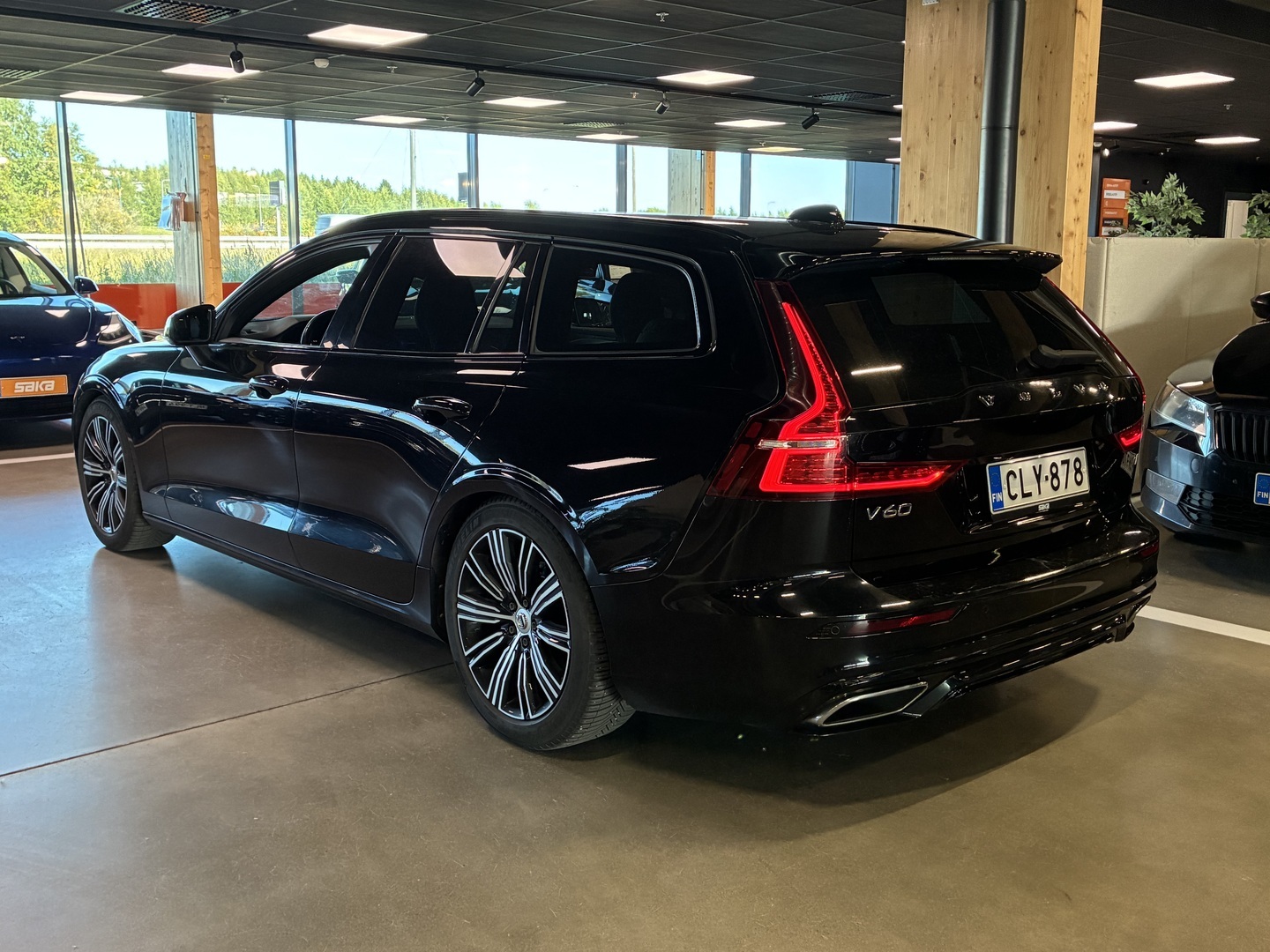 VOLVO V60 2019