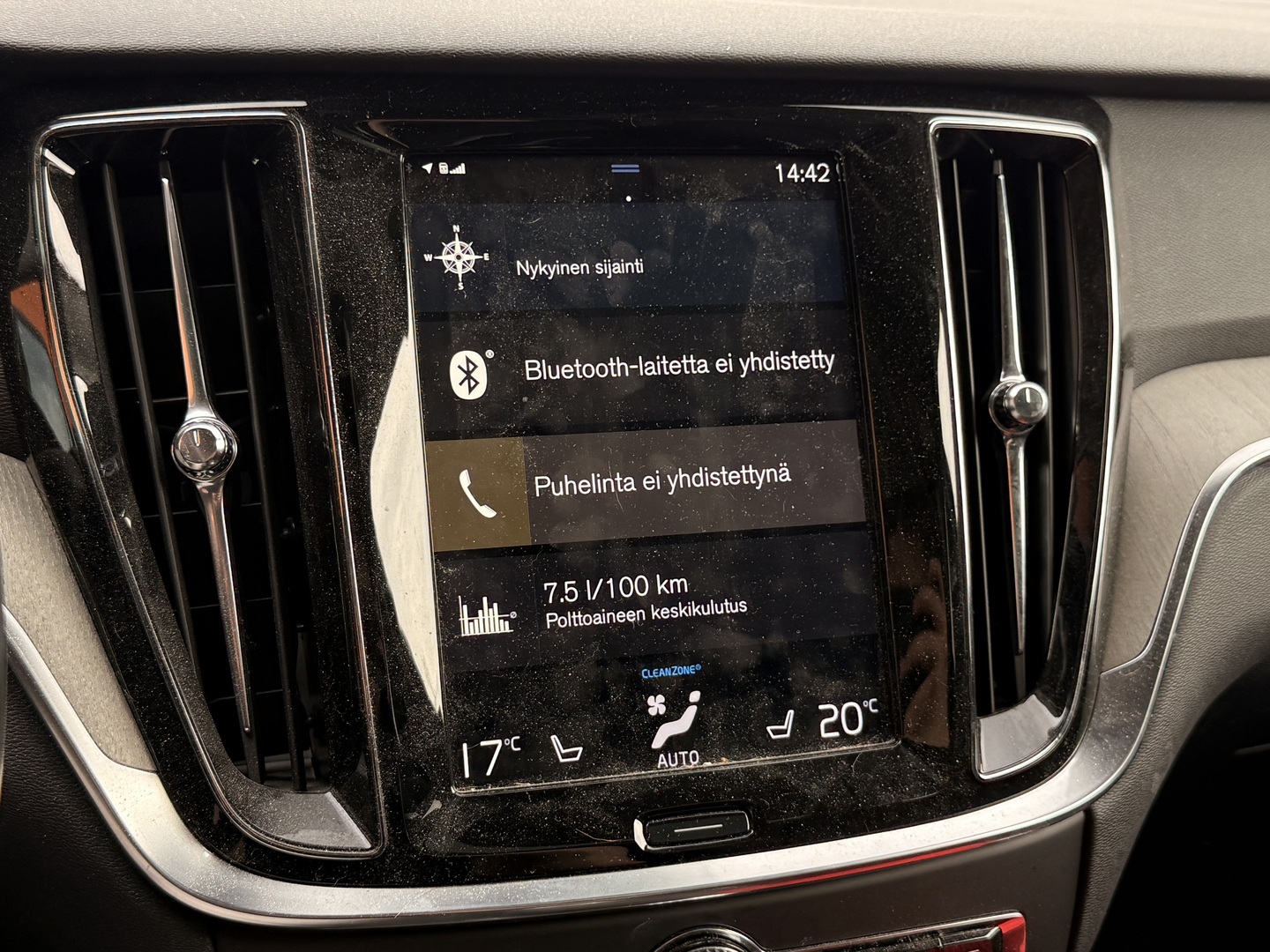 VOLVO V60 2019