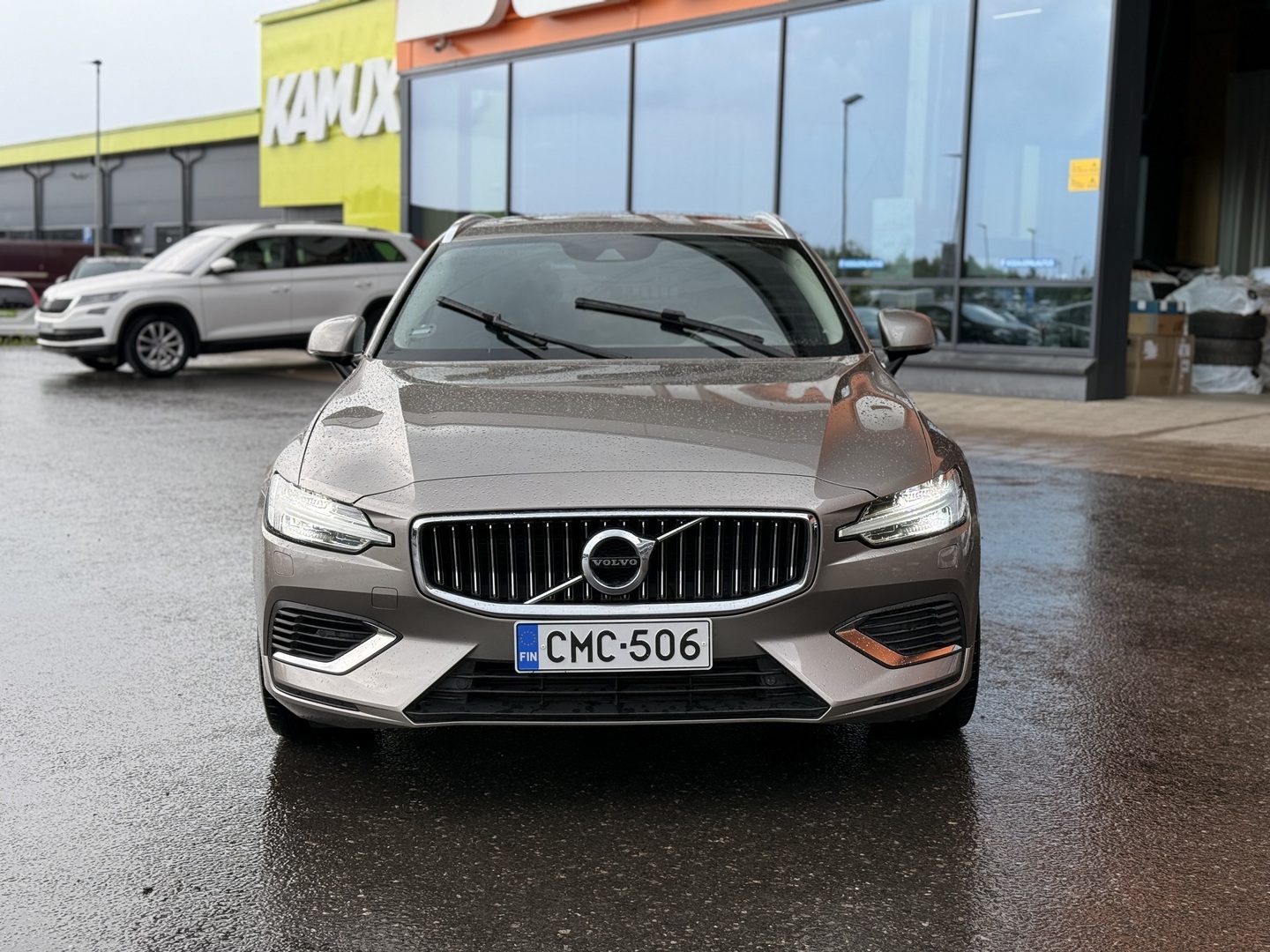 VOLVO V60 2019