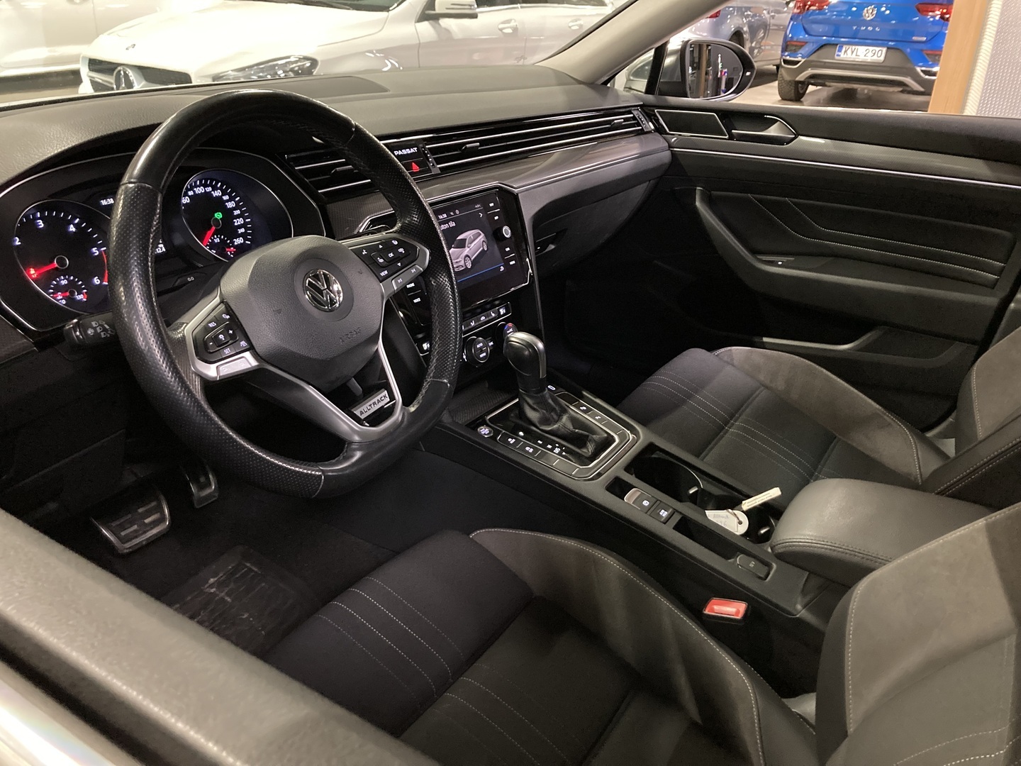 VOLKSWAGEN Passat 2020