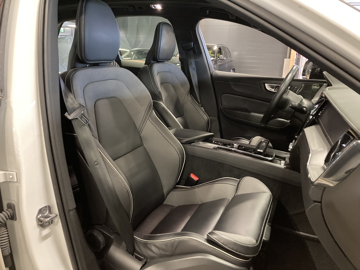 VOLVO XC60 2021