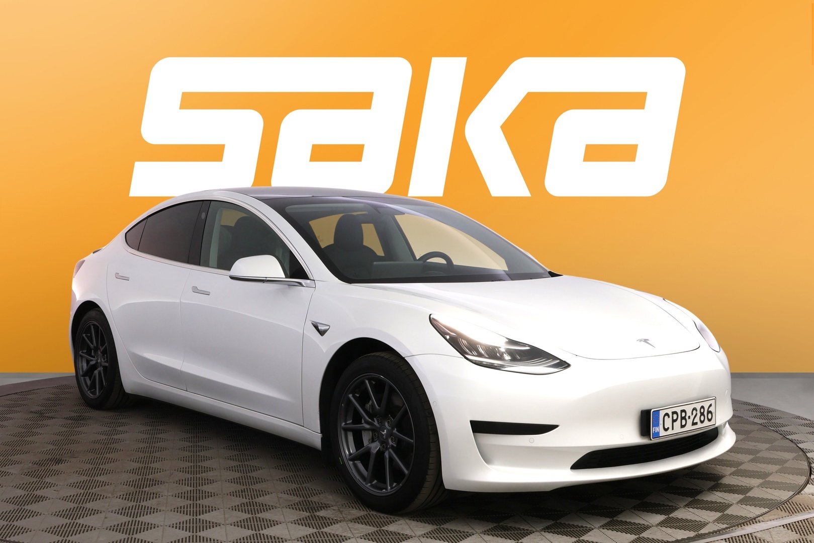TESLA Model 3 2020