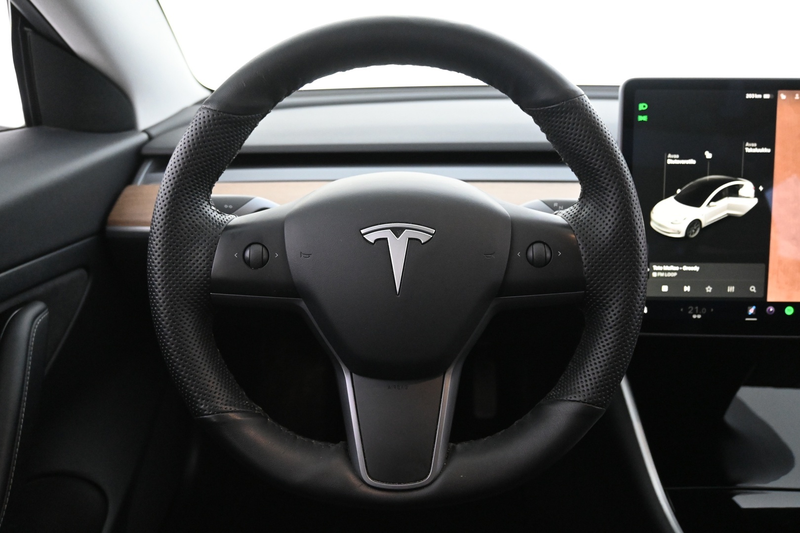 TESLA Model 3 2020