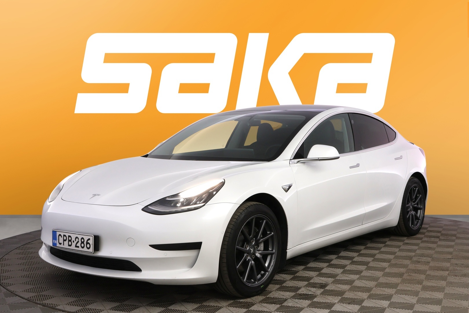 TESLA Model 3 2020