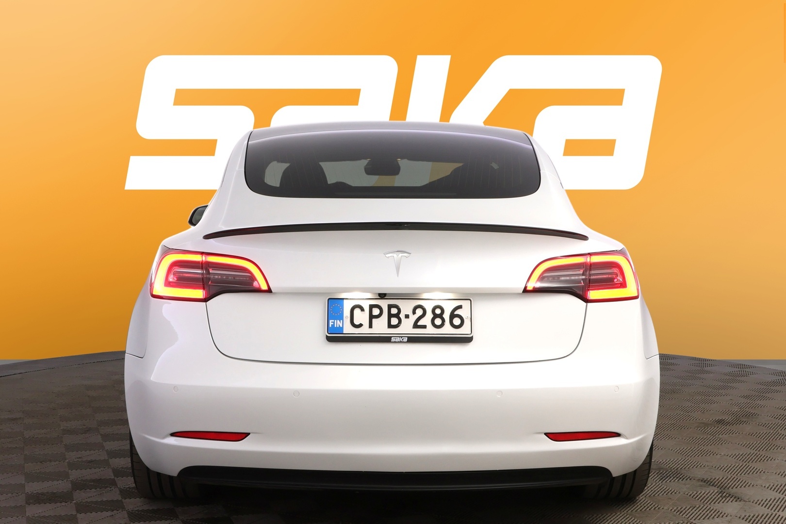 TESLA Model 3 2020