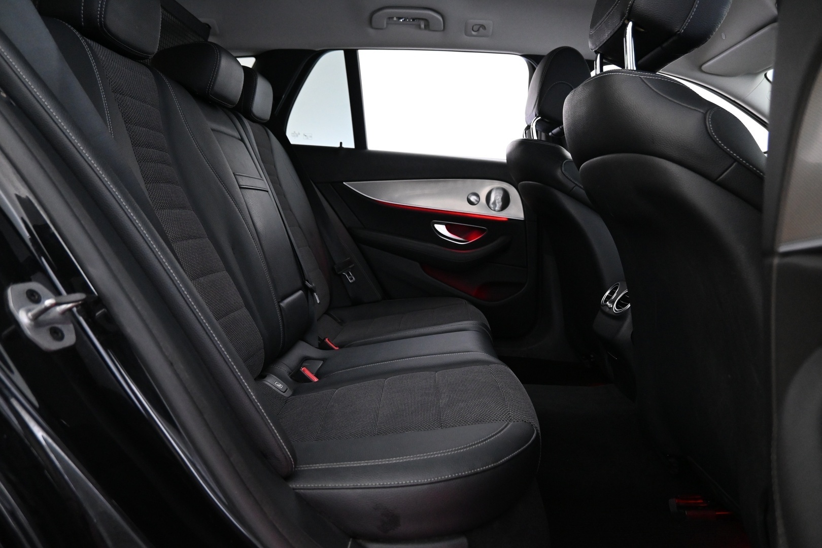 MERCEDES-BENZ E 2018