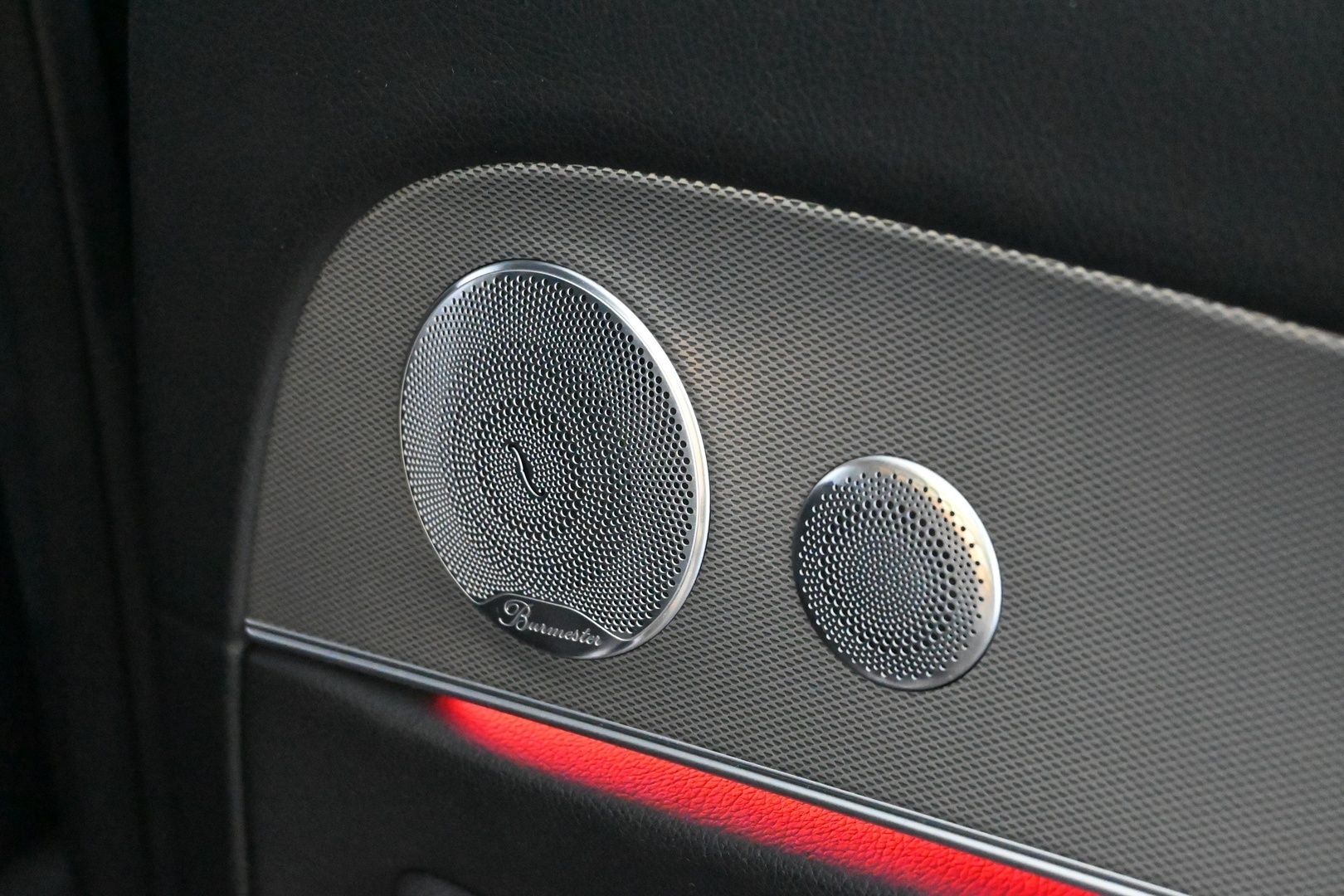 MERCEDES-BENZ E 2018