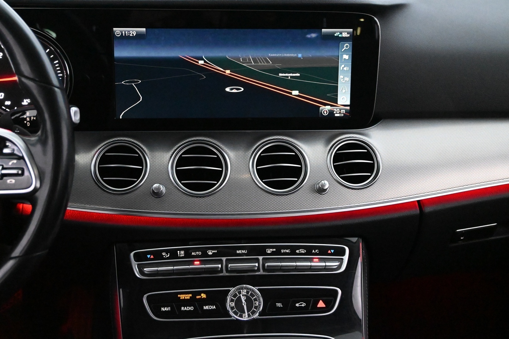 MERCEDES-BENZ E 2018