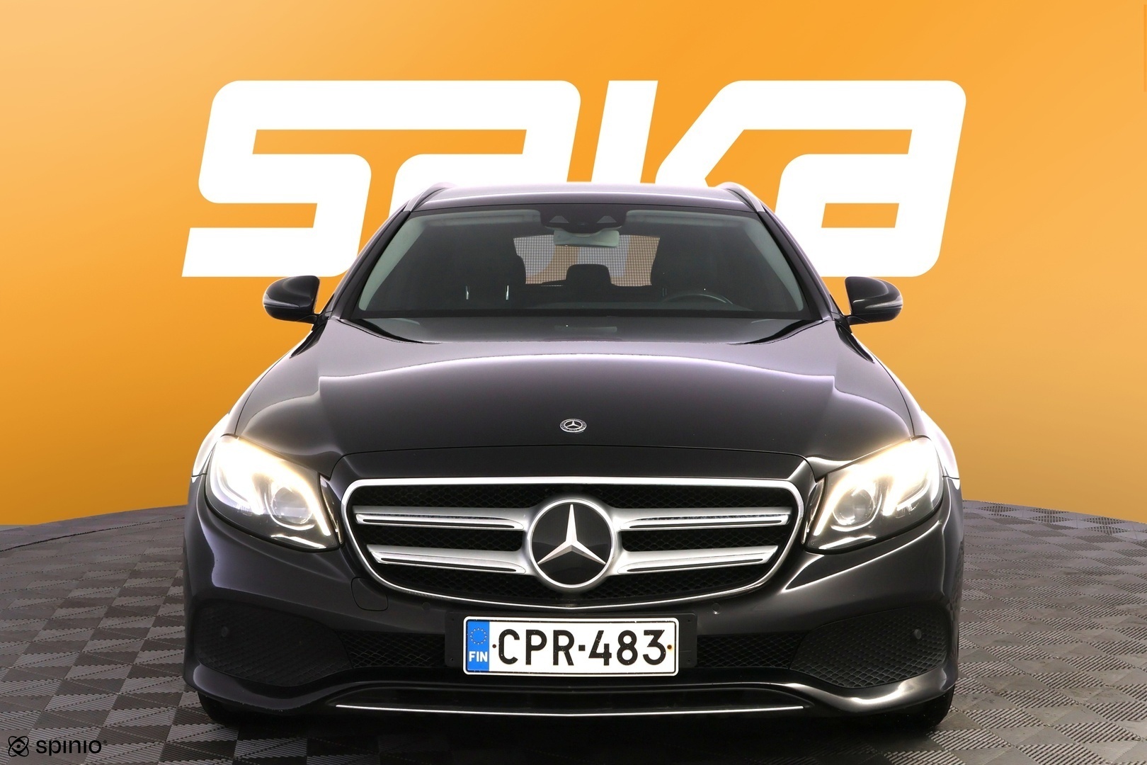 MERCEDES-BENZ E 2018