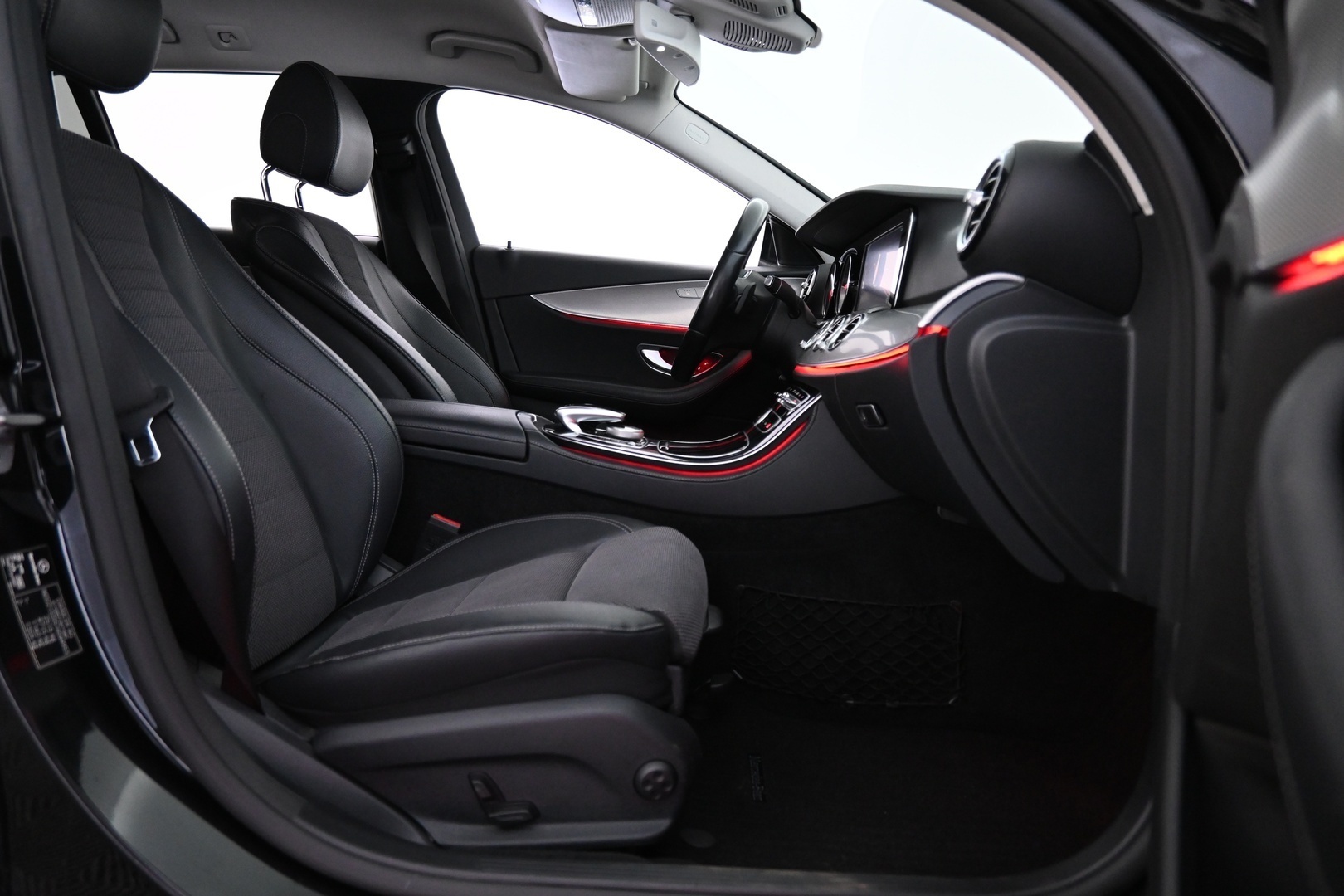 MERCEDES-BENZ E 2018