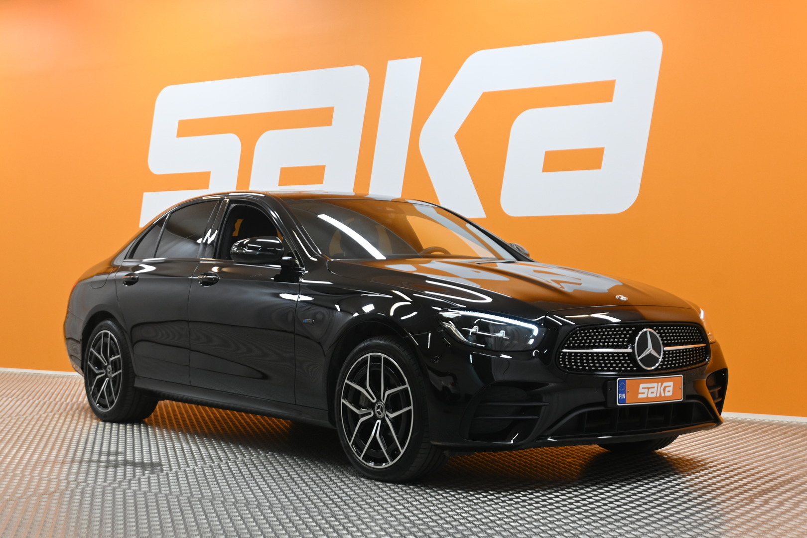 MERCEDES-BENZ E 2021