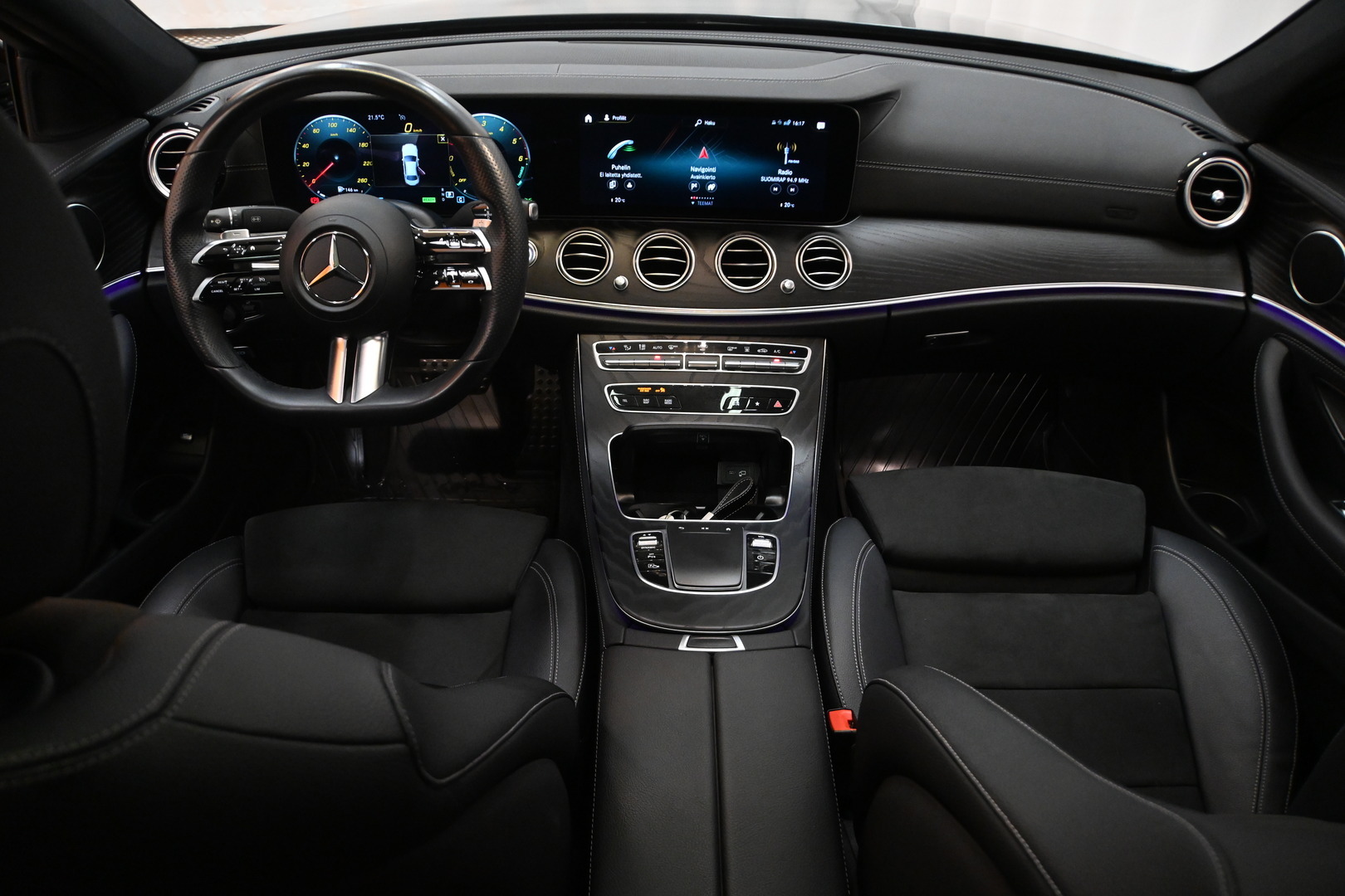 MERCEDES-BENZ E 2021