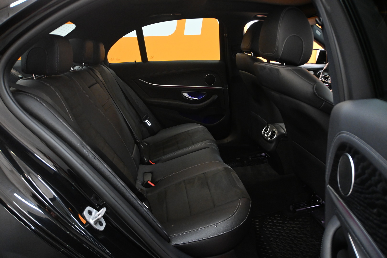 MERCEDES-BENZ E 2021
