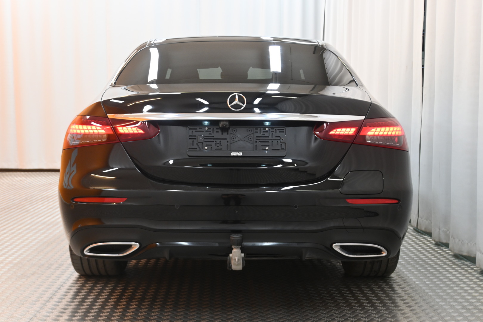 MERCEDES-BENZ E 2021