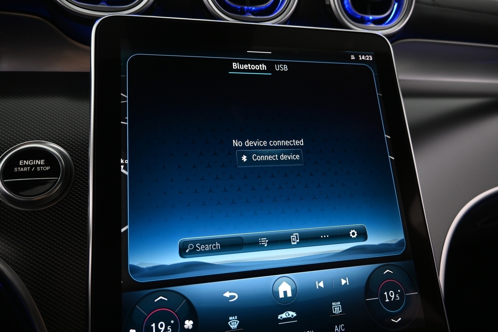 MERCEDES-BENZ GLC 2023