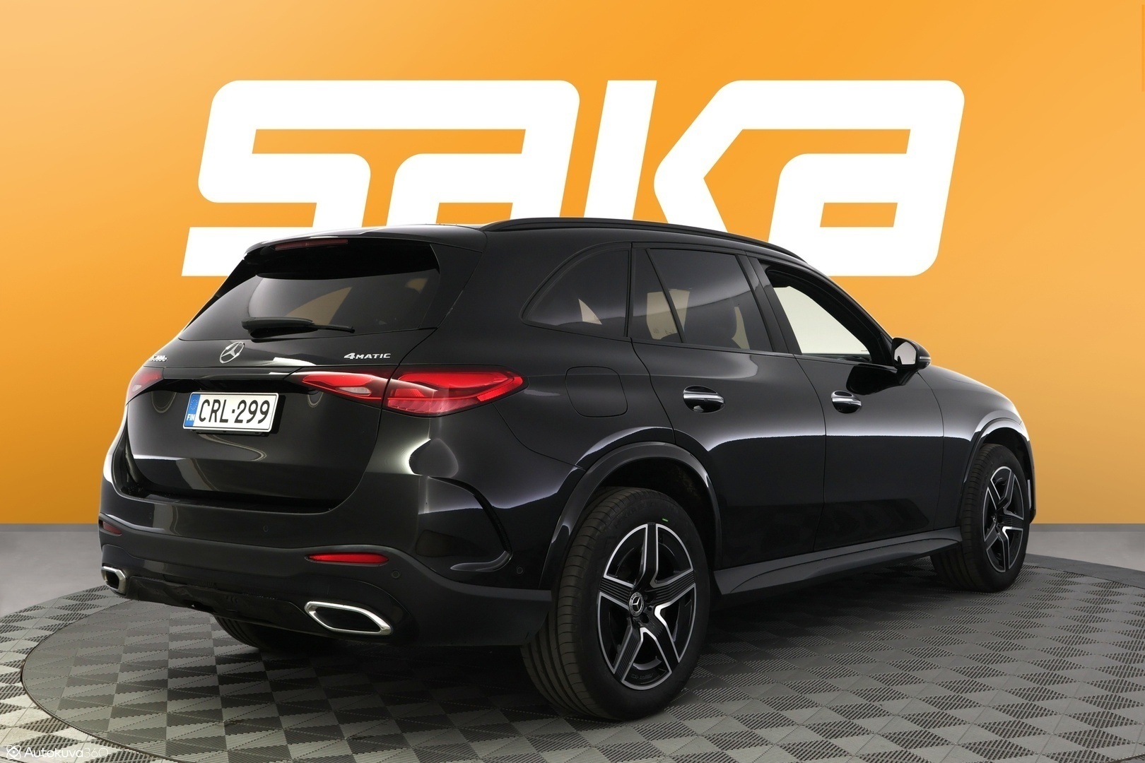 MERCEDES-BENZ GLC 2023