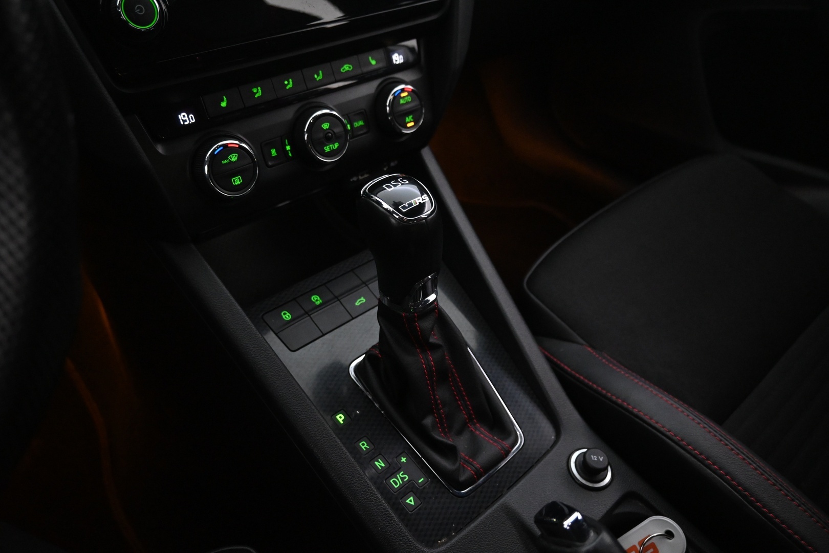 SKODA OCTAVIA 2015