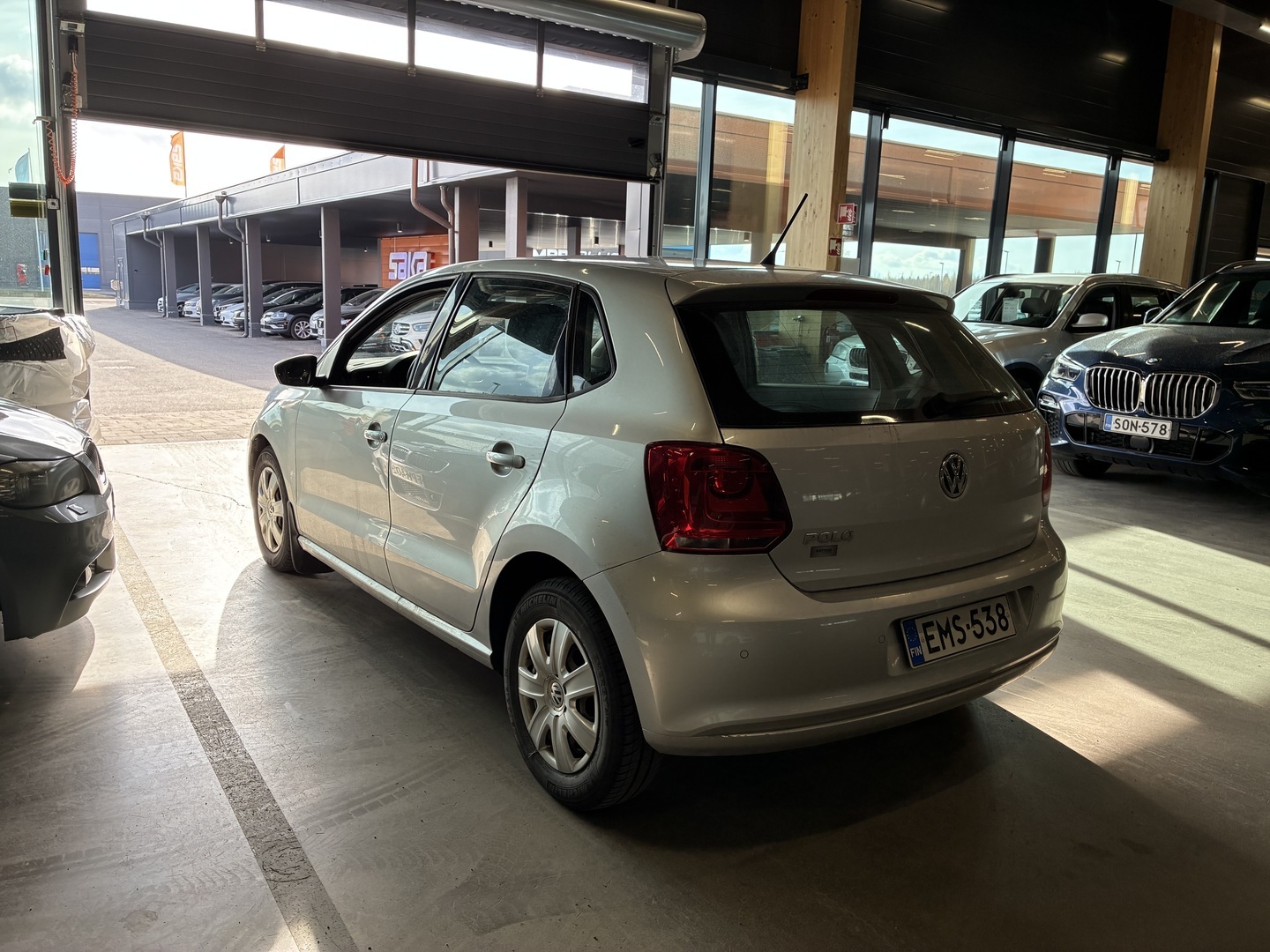 VOLKSWAGEN Polo 2014