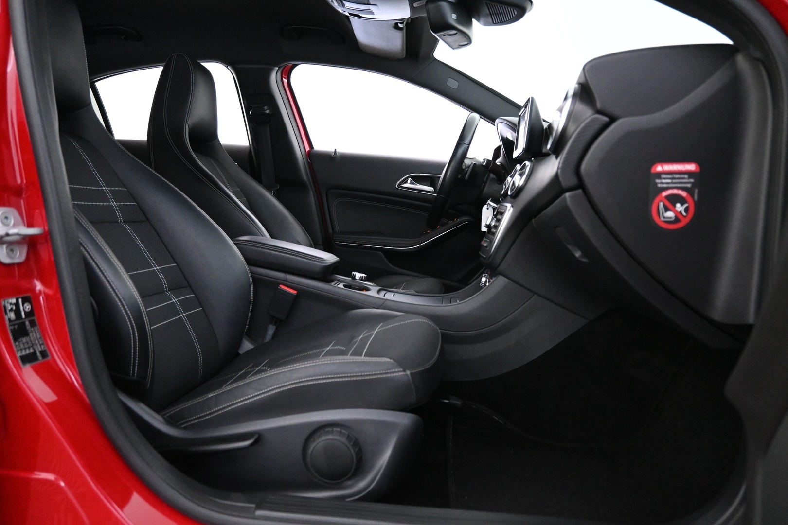 MERCEDES-BENZ A 2013