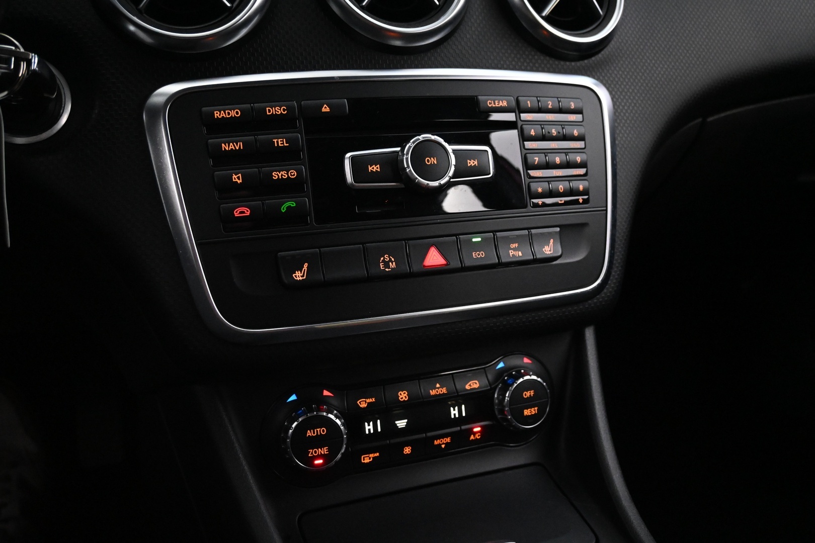 MERCEDES-BENZ A 2013