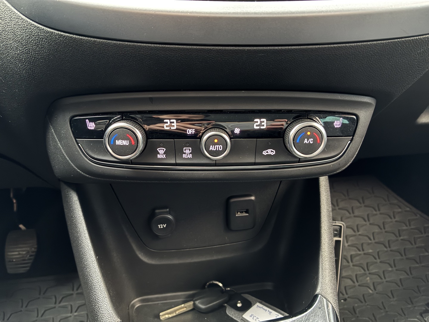 OPEL Crossland X 2017