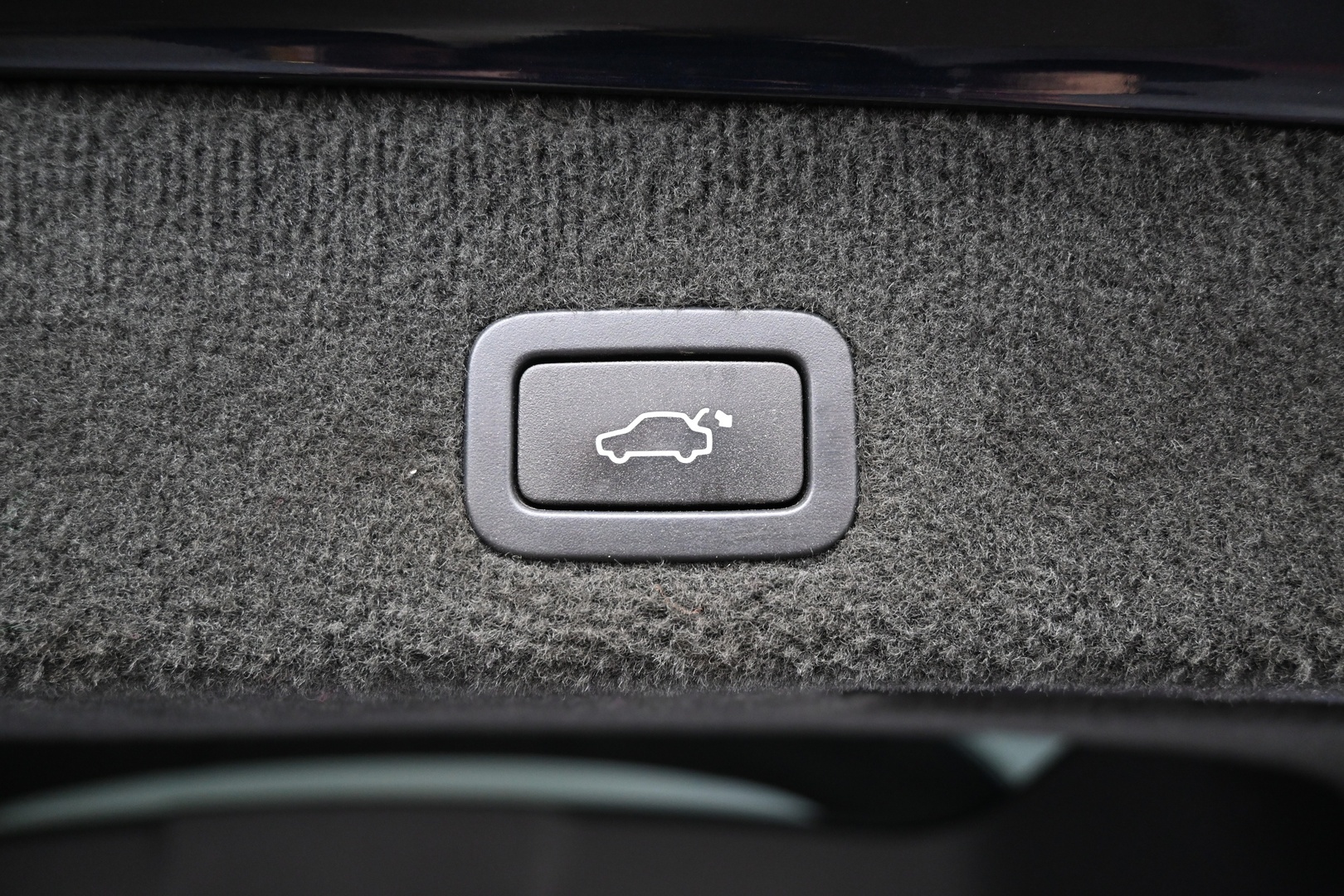 VOLVO V70 2011