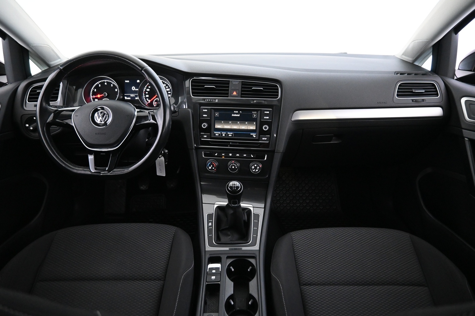 VOLKSWAGEN Golf 2017