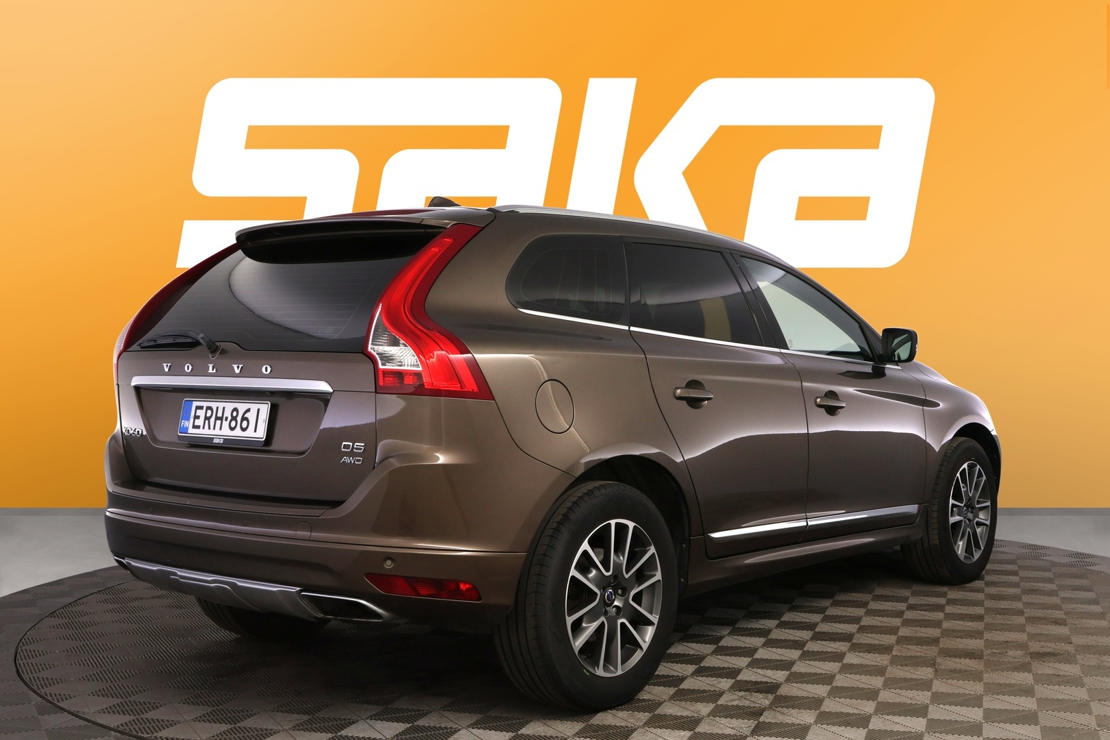 VOLVO XC60 2017