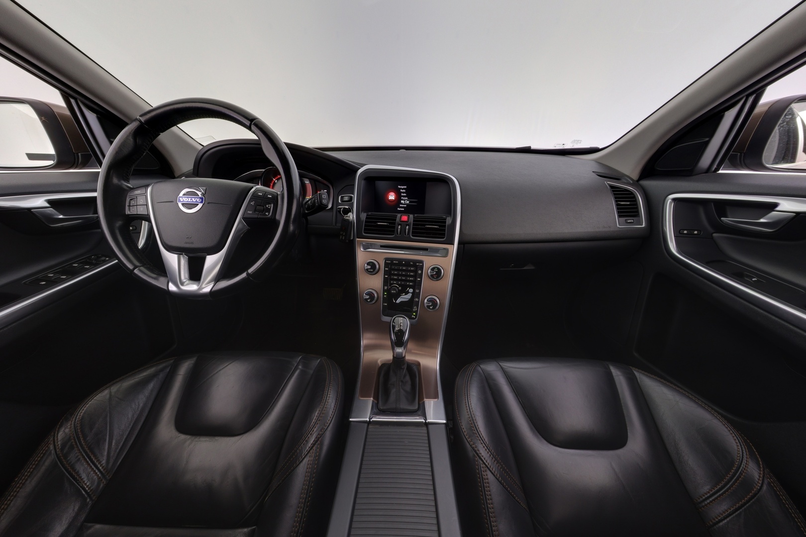 VOLVO XC60 2017