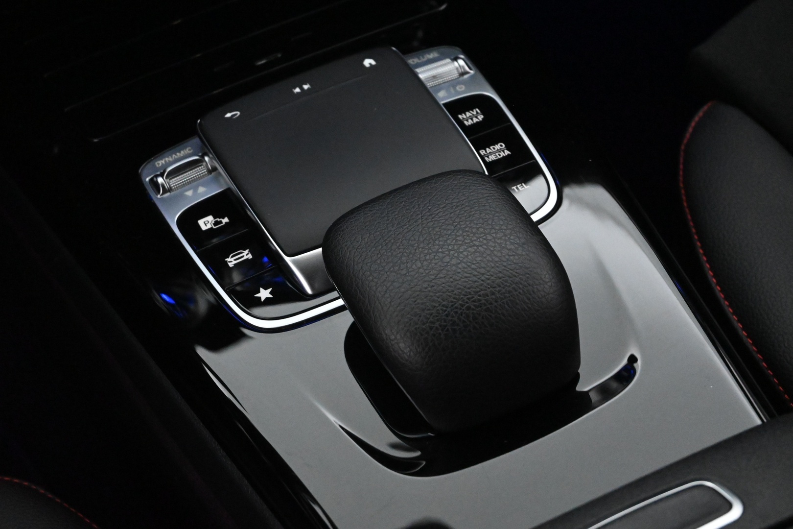 MERCEDES-BENZ CLA 2020