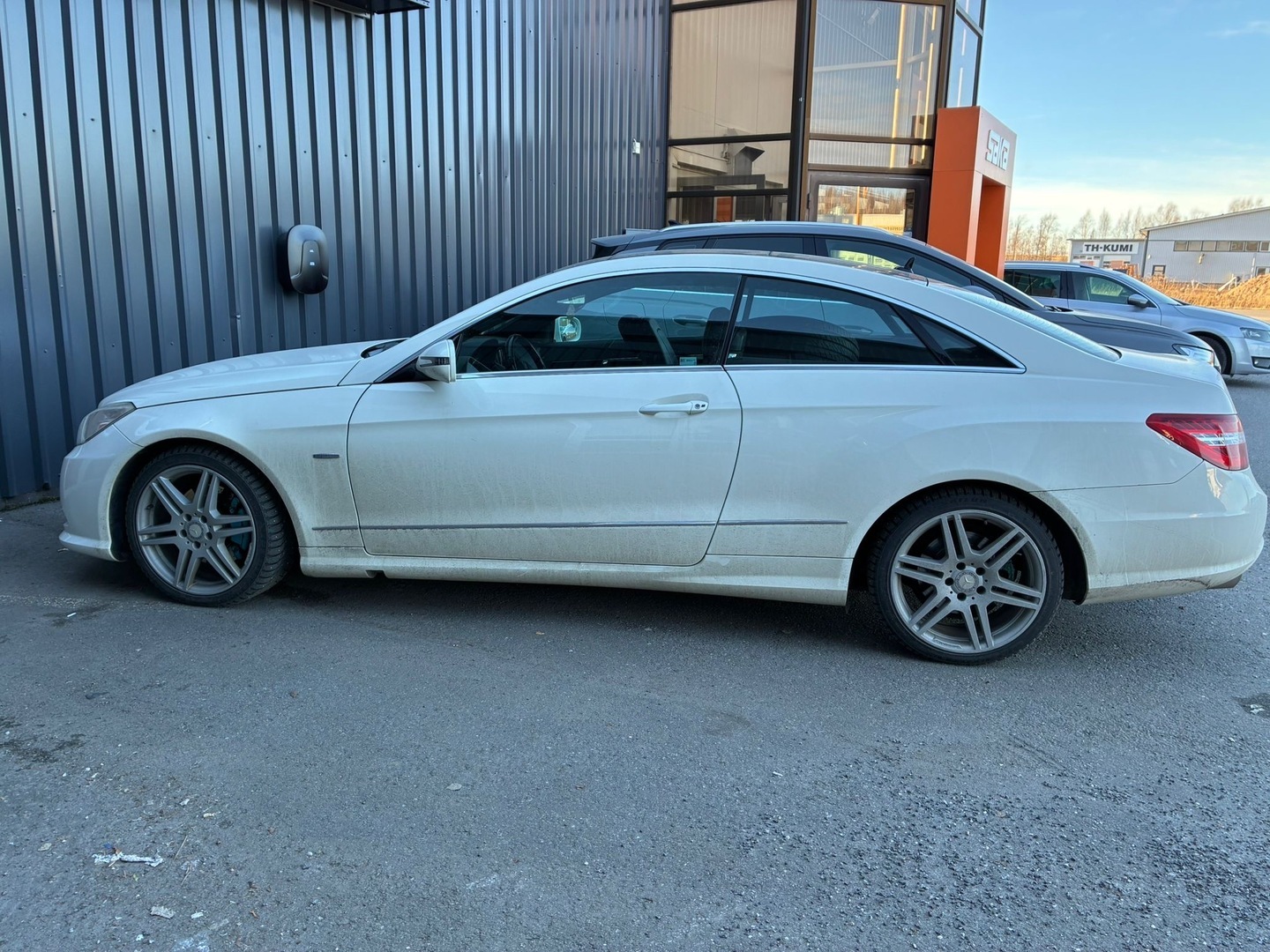 MERCEDES-BENZ E 2009