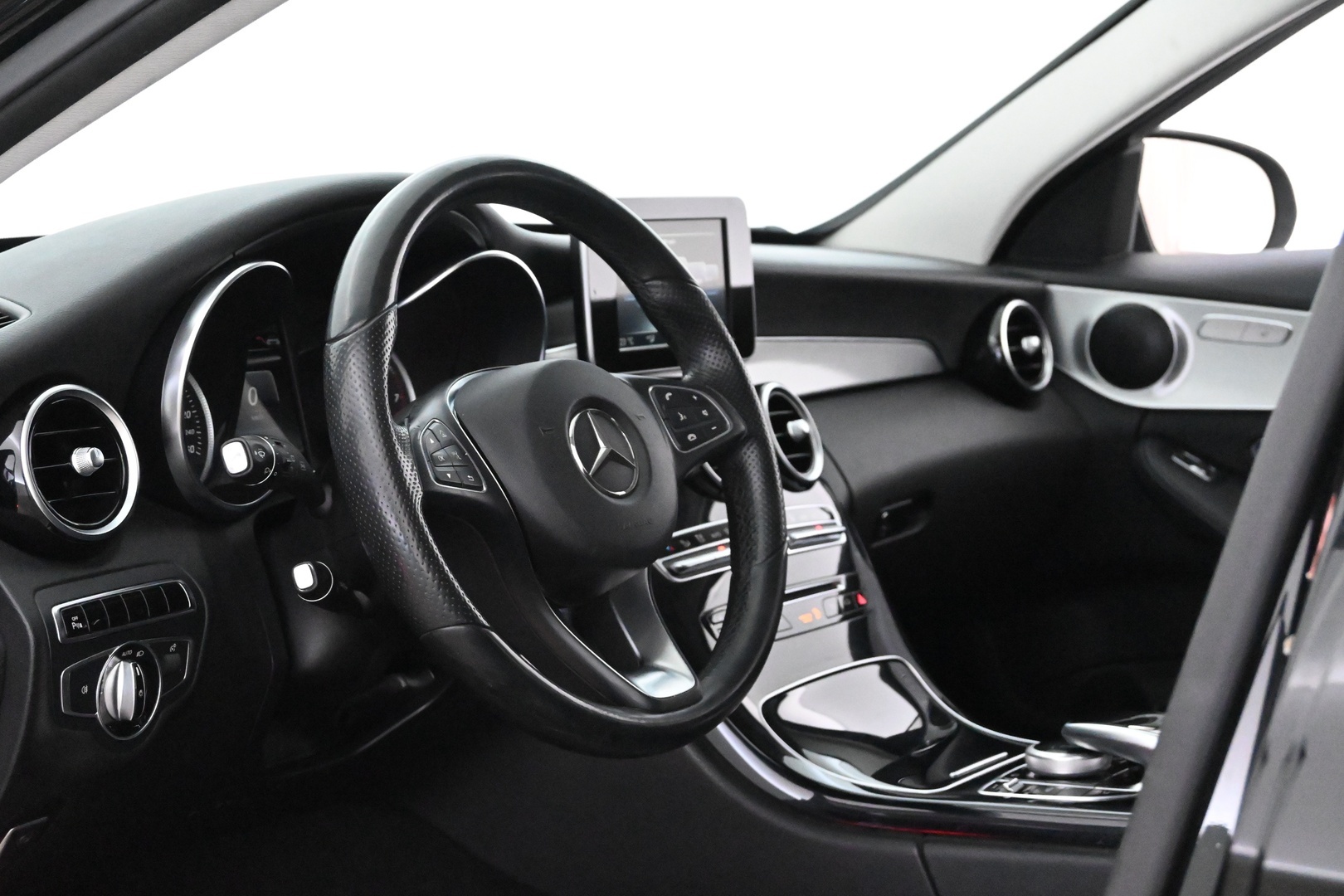 MERCEDES-BENZ C 2016