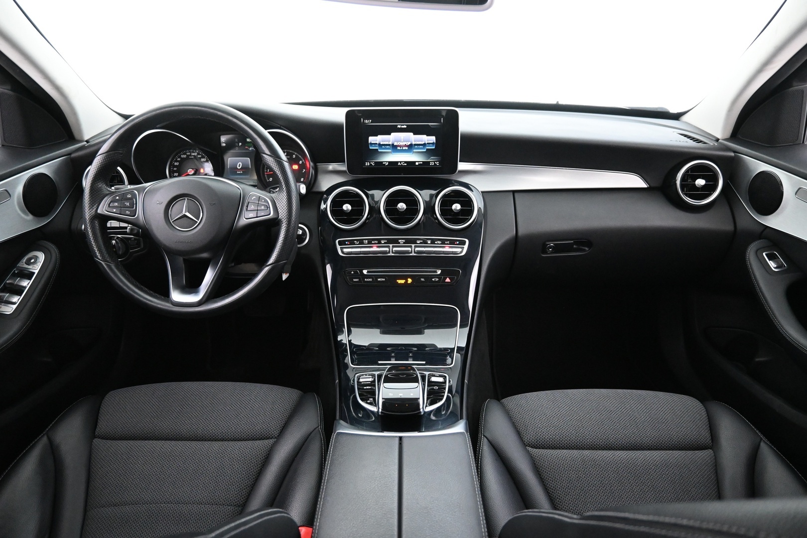 MERCEDES-BENZ C 2016